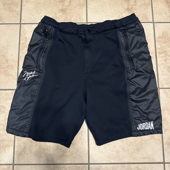 Jordan Black Shorts 7”